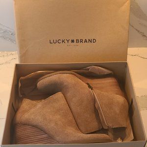 Lucky Brand Yakeena Zip Wedge Honey Tan Oiled Suede Ankle Bootie Boots NEW $139
